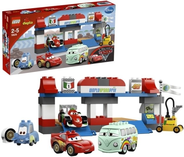 LEGO DUPLO Cars 5829 Zastávka v depu