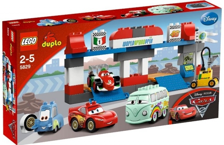 LEGO DUPLO Cars 5829 Zastávka v depu